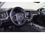Volvo V60 B4 Plus Bright - Panorama/schuifdak - IntelliSafe Assist & Surround - Adaptieve LED koplampen - Parkeercamera achter - Verwarmde voorstoelen, stuur & achterbank - Parkeersensoren voor & achter - Extra getint glas - Elektr. inklapbare trekhaak - 18' LMV
