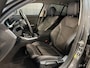 BMW 3-Serie Touring 330e xDrive Sport Line 17"/Trekhaak/Sportstoelen/Stoel + stuurverwarming/PDC/Apple Carplay & Android Auto