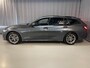 BMW 3-Serie Touring 330e xDrive Sport Line 17"/Trekhaak/Sportstoelen/Stoel + stuurverwarming/PDC/Apple Carplay & Android Auto