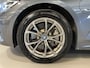 BMW 3-Serie Touring 330e xDrive Sport Line 17"/Trekhaak/Sportstoelen/Stoel + stuurverwarming/PDC/Apple Carplay & Android Auto