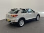 Volkswagen T-Roc 1.5 TSI Style Automaat Climate control Camera Lane assist Dodehoek Assistent LED verlichting Cruise control adaptive Keyless Apple CarPlay/ Android Auto