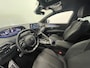 Peugeot 5008 1.2 PureTech GT Black Pack 7p Climate control Adaptive cruise control Achteruitrij camera Verwarmde voorstoelen Keyless Navigatie LED Apple Carplay/ Android Auto