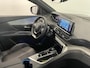 Peugeot 5008 1.2 PureTech GT Black Pack 7p Climate control Adaptive cruise control Achteruitrij camera Verwarmde voorstoelen Keyless Navigatie LED Apple Carplay/ Android Auto