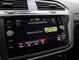 Volkswagen Tiguan 1.5 TSI R-Line Business | PANORAMADAK | NAVIGATIE | APPLE CAR PLAY | LED VERLICHTING | BLACK OPTIEK | ELEKTRISCHE ACHTERKLEP |
