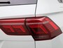 Volkswagen Tiguan 1.5 TSI R-Line Business | PANORAMADAK | NAVIGATIE | APPLE CAR PLAY | LED VERLICHTING | BLACK OPTIEK | ELEKTRISCHE ACHTERKLEP |