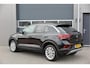 Volkswagen T-Roc 1.5 TSI 150pk DSG Life Edition, Camera,Navigatie,Virtual cockpit, ACC, Carplay ,Keyless ,Led verlichting ,Stoelverwarming, Schakelmogelijkheid stuurwiel, etc. slechts 3000km! Fabrieksgarantie t/m 02-2027.