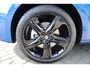 SEAT Leon Sportstourer 1.5 TSI e-Hybrid FR Business 204PK / 150kW, Achteruitrijcamera, 3-zone Climatronic, Apple Carplay & Android Auto, dodehoeksensor, adaptive cruise control, grootlichtassistent, keyless start, volledig digitaal instrumentenpaneel (Virtual Cockpit), black pack (18'' LMV zwart, spiegelkappen. achterspoiler & sideskirts uitgevoerd in zwart), parkeersensoren voor & achter (pdc)