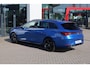 SEAT Leon Sportstourer 1.5 TSI e-Hybrid FR Business 204PK / 150kW, Achteruitrijcamera, 3-zone Climatronic, Apple Carplay & Android Auto, dodehoeksensor, adaptive cruise control, grootlichtassistent, keyless start, volledig digitaal instrumentenpaneel (Virtual Cockpit), black pack (18'' LMV zwart, spiegelkappen. achterspoiler & sideskirts uitgevoerd in zwart), parkeersensoren voor & achter (pdc)