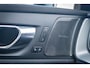 Volvo XC60 2.0 T6 Plug-in hybrid AWD Ultra Dark | Adaptieve Cruise Control | BLIS Dodehoek Detectie | 360 Graden camera | Trekhaak | Harman Kardon audio | Schuif-/kanteldak | All-Season banden