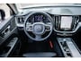 Volvo XC60 2.0 T6 Plug-in hybrid AWD Ultra Dark | Adaptieve Cruise Control | BLIS Dodehoek Detectie | 360 Graden camera | Trekhaak | Harman Kardon audio | Schuif-/kanteldak | All-Season banden