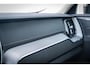 Volvo XC60 2.0 T6 Plug-in hybrid AWD Ultra Dark | Adaptieve Cruise Control | BLIS Dodehoek Detectie | 360 Graden camera | Trekhaak | Harman Kardon audio | Schuif-/kanteldak | All-Season banden
