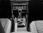 Volkswagen T-Cross 1.0 TSI R-Line Edition 116 PK | Automaat | Direct leverbaar | Navigatie | Trekhaak Afneembaar | Black Style | Achteruitrijcamera | Stoelverwarming | Parkeersensoren Voor & Achter | LED Matrix Koplampen