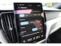 Volvo XC60 T6 AWD Ultra Black Edition | Bowers & Wilkins | Luchtvering | Gelamineerde zijruiten| Head-Up Display |