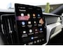 Volvo XC60 T6 AWD Ultra Black Edition | Bowers & Wilkins | Luchtvering | Gelamineerde zijruiten| Head-Up Display |