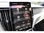 Volvo XC60 T6 AWD Ultra Black Edition | Bowers & Wilkins | Luchtvering | Gelamineerde zijruiten| Head-Up Display |