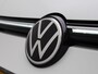 Volkswagen Golf 1.5 eTSI R-Line | Head-Up Display | Panoramadak | IQ-Light | Camera | Navigatie | Lichtmetalen Velgen | Virtual Cockpit |
