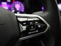 Volkswagen Golf 1.5 eTSI R-Line | Head-Up Display | Panoramadak | IQ-Light | Camera | Navigatie | Lichtmetalen Velgen | Virtual Cockpit |