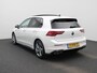 Volkswagen Golf 1.5 eTSI R-Line | Head-Up Display | Panoramadak | IQ-Light | Camera | Navigatie | Lichtmetalen Velgen | Virtual Cockpit |