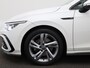 Volkswagen Golf 1.5 eTSI R-Line | Head-Up Display | Panoramadak | IQ-Light | Camera | Navigatie | Lichtmetalen Velgen | Virtual Cockpit |