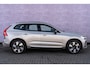 Volvo XC60 2.0 T6 Plug-in hybrid AWD Ultra Dark | Harman Kardon Audio | Trekhaak | Schuif- / Kanteldak | Stoel- / Stuurverwarming Voor + Achter | 360 Camera | Adaptive Cruise | Long Range | Google | Carplay | Dodehoekdetectie