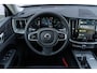 Volvo XC60 2.0 T6 Plug-in hybrid AWD Ultra Dark | Harman Kardon Audio | Trekhaak | Schuif- / Kanteldak | Stoel- / Stuurverwarming Voor + Achter | 360 Camera | Adaptive Cruise | Long Range | Google | Carplay | Dodehoekdetectie