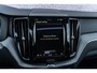Volvo XC60 2.0 T6 Plug-in hybrid AWD Ultra Dark | Harman Kardon Audio | Trekhaak | Schuif- / Kanteldak | Stoel- / Stuurverwarming Voor + Achter | 360 Camera | Adaptive Cruise | Long Range | Google | Carplay | Dodehoekdetectie
