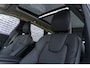 Volvo XC60 2.0 T6 Plug-in hybrid AWD Ultra Dark | Harman Kardon Audio | Trekhaak | Schuif- / Kanteldak | Stoel- / Stuurverwarming Voor + Achter | 360 Camera | Adaptive Cruise | Long Range | Google | Carplay | Dodehoekdetectie