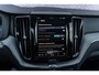 Volvo XC60 2.0 T6 Plug-in hybrid AWD Ultra Dark | Harman Kardon Audio | Trekhaak | Schuif- / Kanteldak | Stoel- / Stuurverwarming Voor + Achter | 360 Camera | Adaptive Cruise | Long Range | Google | Carplay | Dodehoekdetectie