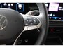 Volkswagen Tiguan 1.5 eTSI Life Edition Navigatie | Panoramadak | Trekhaak | Standverwaming / koeling