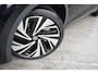 Volkswagen ID.5 Pro Business 77 kWh | 286 PK TREKHAAK | APP. CONNECT | IQ. LIGHT | NAVIGATIE | STOELVERW. | CAMERA. ACHTER | LED