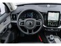 Volvo XC90 2.0 T8 Plug-in hybrid AWD Ultra Dark | Luchtvering | Massagestoelen | Stoelventilatie | Trekhaak | Bowers & Wilkins audio | Schuif-/Kanteldak |Stoelverwarming | 360 Camera | Head-up Display | Lederen Bekleding | 7-Zits | Google | Longe Range |