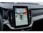 Volvo XC90 2.0 T8 Plug-in hybrid AWD Ultra Dark | Luchtvering | Massagestoelen | Stoelventilatie | Trekhaak | Bowers & Wilkins audio | Schuif-/Kanteldak |Stoelverwarming | 360 Camera | Head-up Display | Lederen Bekleding | 7-Zits | Google | Longe Range |
