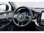 Volvo XC90 2.0 T8 Plug-in hybrid AWD Ultra Dark | Luchtvering | Massagestoelen | Stoelventilatie | Trekhaak | Bowers & Wilkins audio | Schuif-/Kanteldak |Stoelverwarming | 360 Camera | Head-up Display | Lederen Bekleding | 7-Zits | Google | Longe Range |