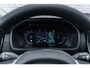 Volvo XC90 2.0 T8 Plug-in hybrid AWD Ultra Dark | Luchtvering | Massagestoelen | Stoelventilatie | Trekhaak | Bowers & Wilkins audio | Schuif-/Kanteldak |Stoelverwarming | 360 Camera | Head-up Display | Lederen Bekleding | 7-Zits | Google | Longe Range |