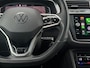 Volkswagen Tiguan 1.5 TSI 150PK 3X R-Line *NIEUWE TYPE* IQ Lights 20'' Velgen