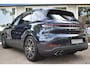 Porsche Cayenne 3.0 E-Hybrid Pano ACC Luchtvering Sportstoelen 18-