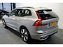 Volvo XC60 2.0 T6 AWD LONG RANGE 293kW/399pk Aut8 Plug-in hybrid Plus Dark PANORAMADAK + HARMAN/KARDON + ADAPT.CRUISE + PILOT ASSIST + CAMERA + STOELVERWARMING V&A + STUURVERWARMING + GOOGLE DASH&SERVICES + LANE ASSIST + PARKSENSOREN + 20" LM-VELGEN!!