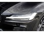 Volvo V60 2.0 T6 Plug-in hybrid AWD Plus Dark | 2000 kg trekgewicht | Elektrische stoelen met geheugen | Harman/Kardon Audio | Stoel & Stuurverwarming | Dodehoeksensoren | adaptieve cruise controle |