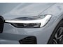 Volvo XC60 T6 Plug-in hybrid AWD Plus Dark | 2250 kg Trekgewicht | MY2026 nieuw model | Glazen Schuifdak | Head-up Display | Harman/Kardon Audio | 360 Camera | Getint Glas | Elektrische stoelen met geheugen |