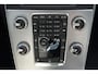 Volvo V60 T3 Polar+ Dynamic | Lederen Bekleding | Navigatie | Cruise Control | Verwarmbare Voorstoelen | 17'' Lichtmetalen Velgen | Elektrisch Verwarmbare Voorruit | Volvo on Call | Climate Control | Park Assist Achter