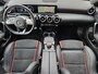 Mercedes-Benz A-klasse AMG 35 4MATIC /Schaalstoelen+Perf. remmen/Groot scherm/Parkeersens.+camera/Adaptive Cruise&Clima Control/Stoelverw./Dodehoeksensor//Apple Carplay/(MET GARANTIE*)