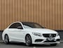 Mercedes-Benz C-klasse C63 AMG | 19" Lichtmetaal | Camera | LED | Leder | Cruise Control | Airconditioning | Parkeersensoren | Bluetooth | Elektrische Stoelen |