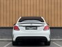 Mercedes-Benz C-klasse C63 AMG | 19" Lichtmetaal | Camera | LED | Leder | Cruise Control | Airconditioning | Parkeersensoren | Bluetooth | Elektrische Stoelen |