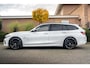 BMW 3-Serie Touring 320e MY 2023 204 PK 1e Eig Dealer o.h Carplay LED Head-Up 19'