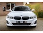 BMW 3-Serie Touring 320e MY 2023 204 PK 1e Eig Dealer o.h Carplay LED Head-Up 19'