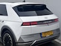 Hyundai Ioniq 5 Lounge AWD 73kWh 305pk / Fabrieksgarantie 06-2027 / Dealer onderhouden / Panoramadak / WLTP 451 km / Warmtepomp / CCS snelladen / 1.600 kg trekgewicht / Elektr. stoelen en klep / Stoelventilatie en verwarming / BOSE / HUD / Camera 360° /