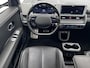 Hyundai Ioniq 5 Lounge AWD 73kWh 305pk / Fabrieksgarantie 06-2027 / Dealer onderhouden / Panoramadak / WLTP 451 km / Warmtepomp / CCS snelladen / 1.600 kg trekgewicht / Elektr. stoelen en klep / Stoelventilatie en verwarming / BOSE / HUD / Camera 360° /
