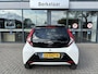 Toyota Aygo 1.0 VVT-i x-play | Automaat | two-tone | Achteruitrijcamera | Airco
