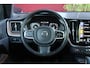 Volvo XC60 2.0 B4 Momentum Business | Adaptive Cruise | Trekhaak | Stuur/stoelverwarming
