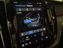 Volvo XC60 T6 AWD Recharge Plus Dark Long Range | Adaptieve Cruise Control | Stoel en Stuurwielverwarming | Parkeercamera | Pilot Assist | Bestuurdersstoel elektrisch geheugen | Contour Stoelen | Zitting verlenging voorstoelen | Schuifdak | Google Infotainment | 19 .